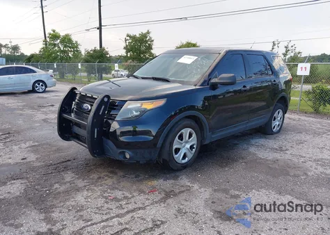 2014 Ford Police Interceptor z USA, uszkodzony, nr VIN 1FM5K8AR1EGC27381